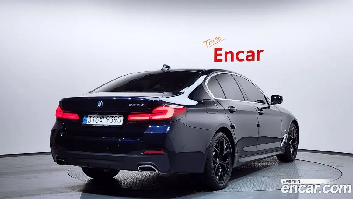 BMW 5-Series 2021 из KR, фото 9