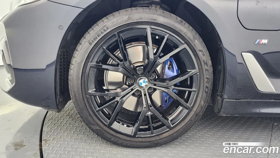 BMW 5-Series 2021 из KR, фото 8