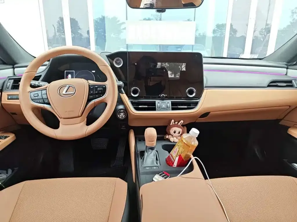 Lexus ES 2025 из CN, фото 6
