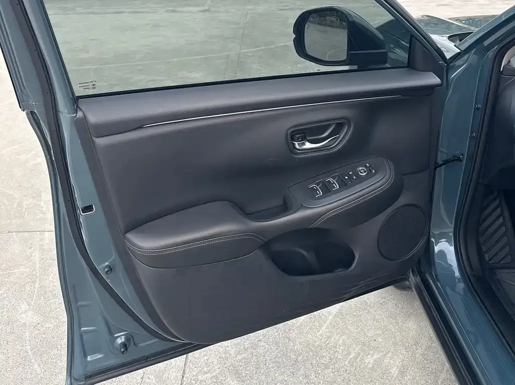 Honda ZR-V 2023 из CN, фото 6