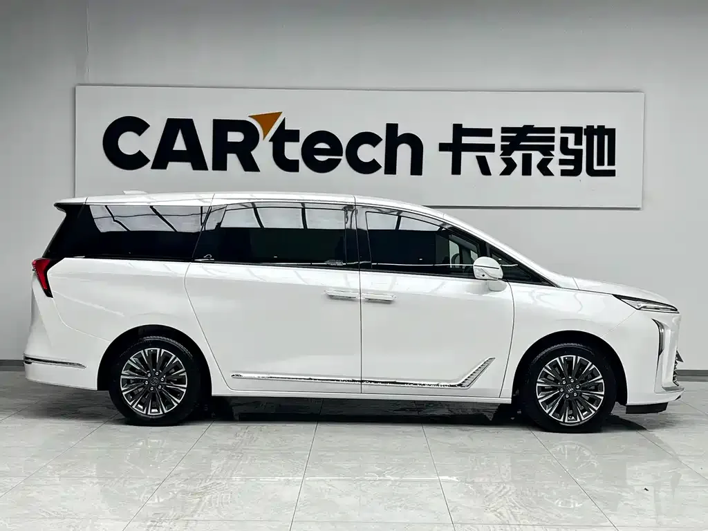 Buick GL8 2025 из CN, фото 3