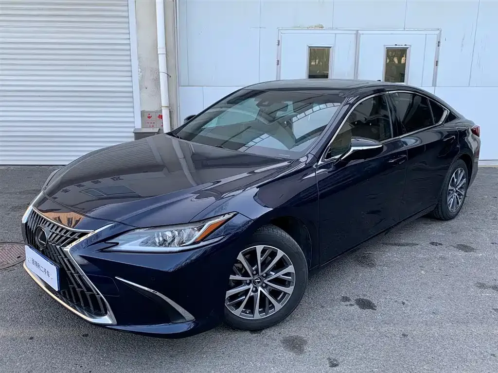 Lexus ES 2022 из CN, фото 1