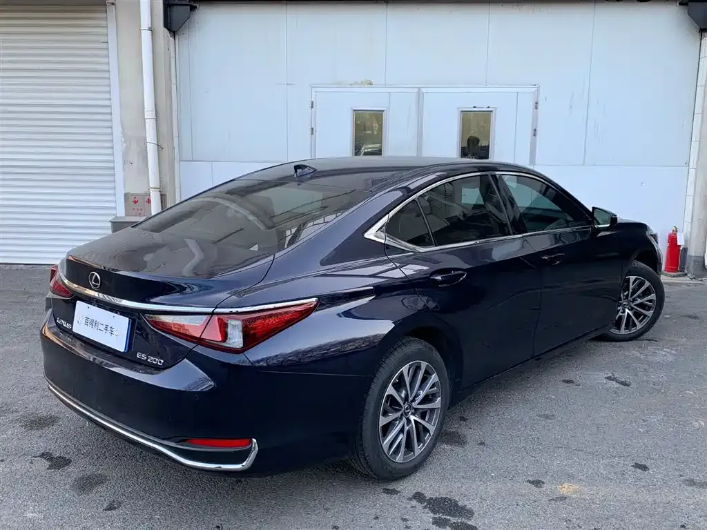 Lexus ES 2022 из CN, фото 2