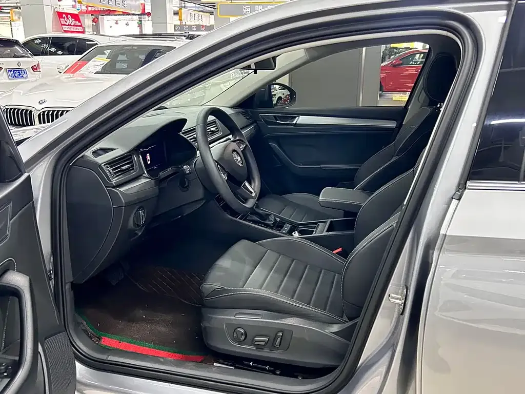 Skoda Superb 2024 из CN, фото 5