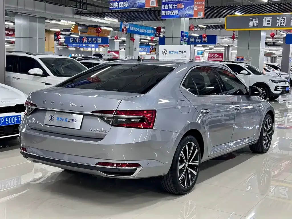 Skoda Superb 2024 из CN, фото 7