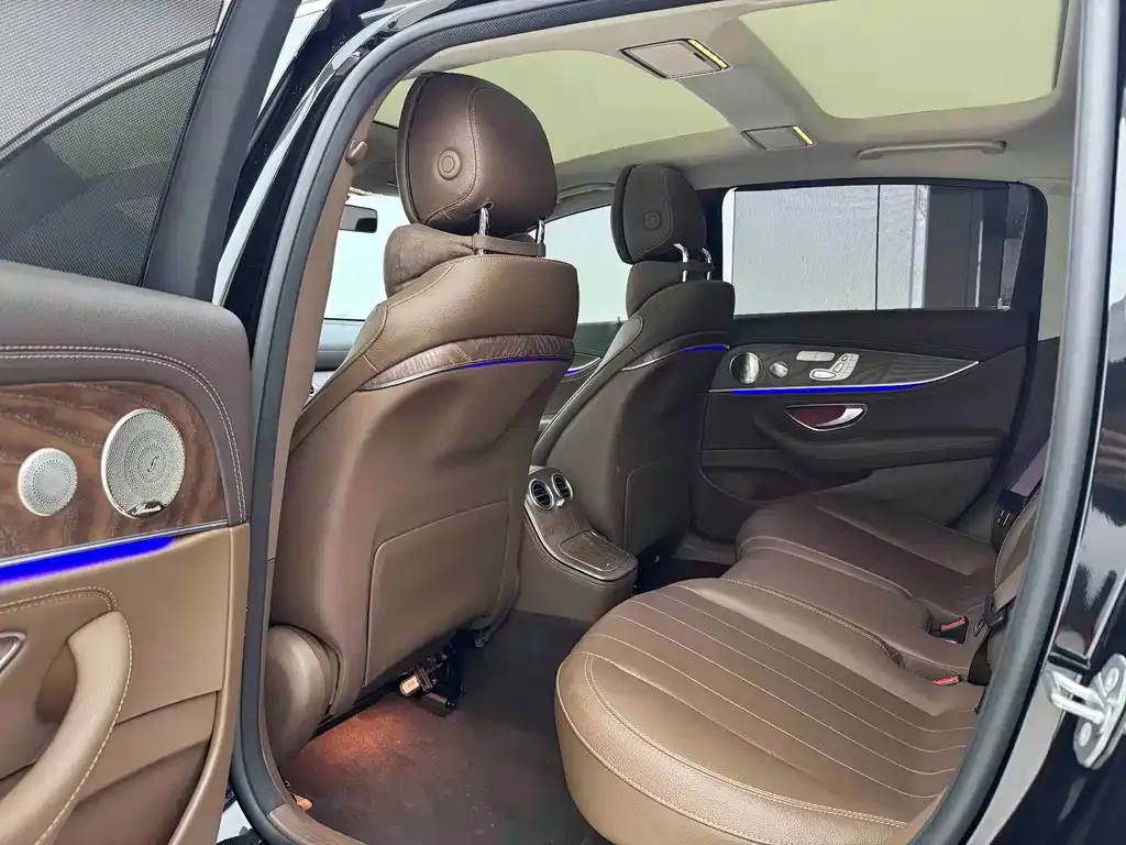 Mercedes-Benz E-Class 2022 из CN, фото 6