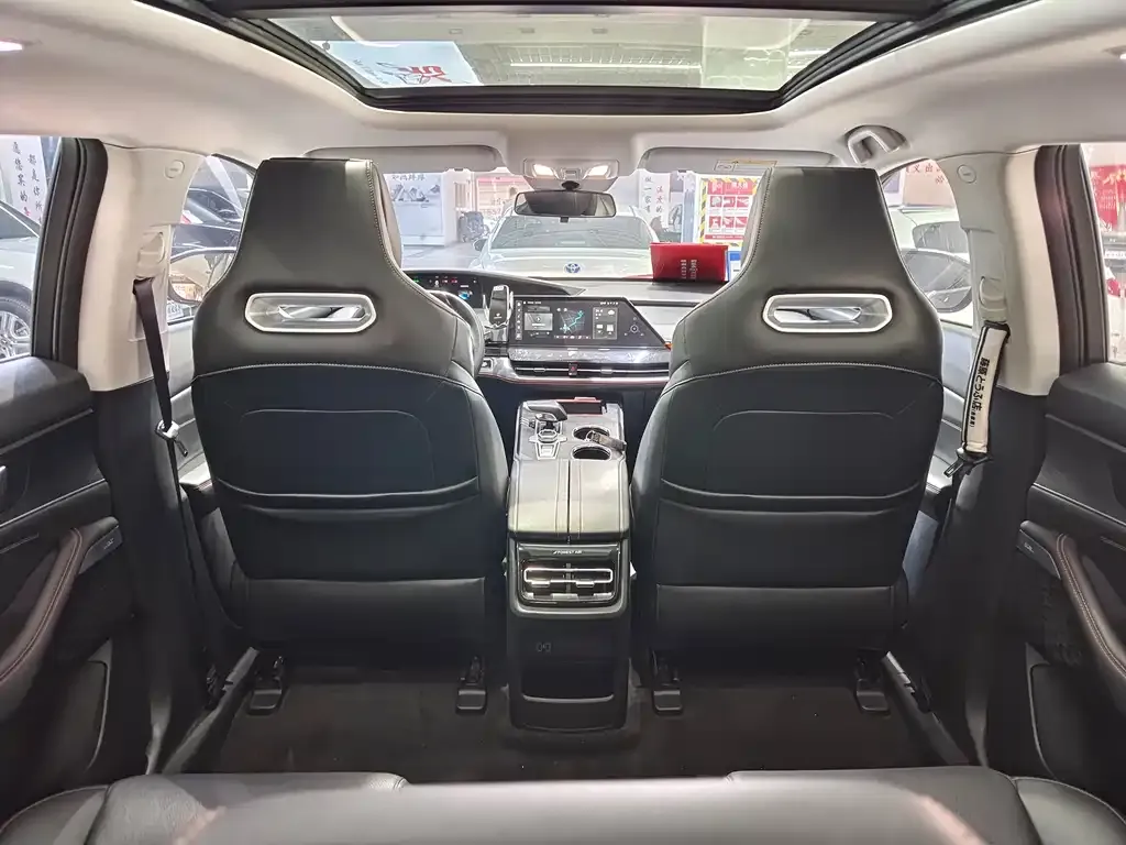 Changan UNI-K 2022 из CN, фото 2