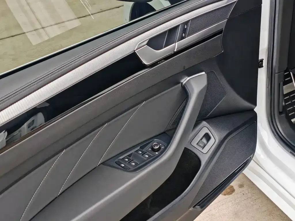 Volkswagen CC 2021 из CN, фото 10
