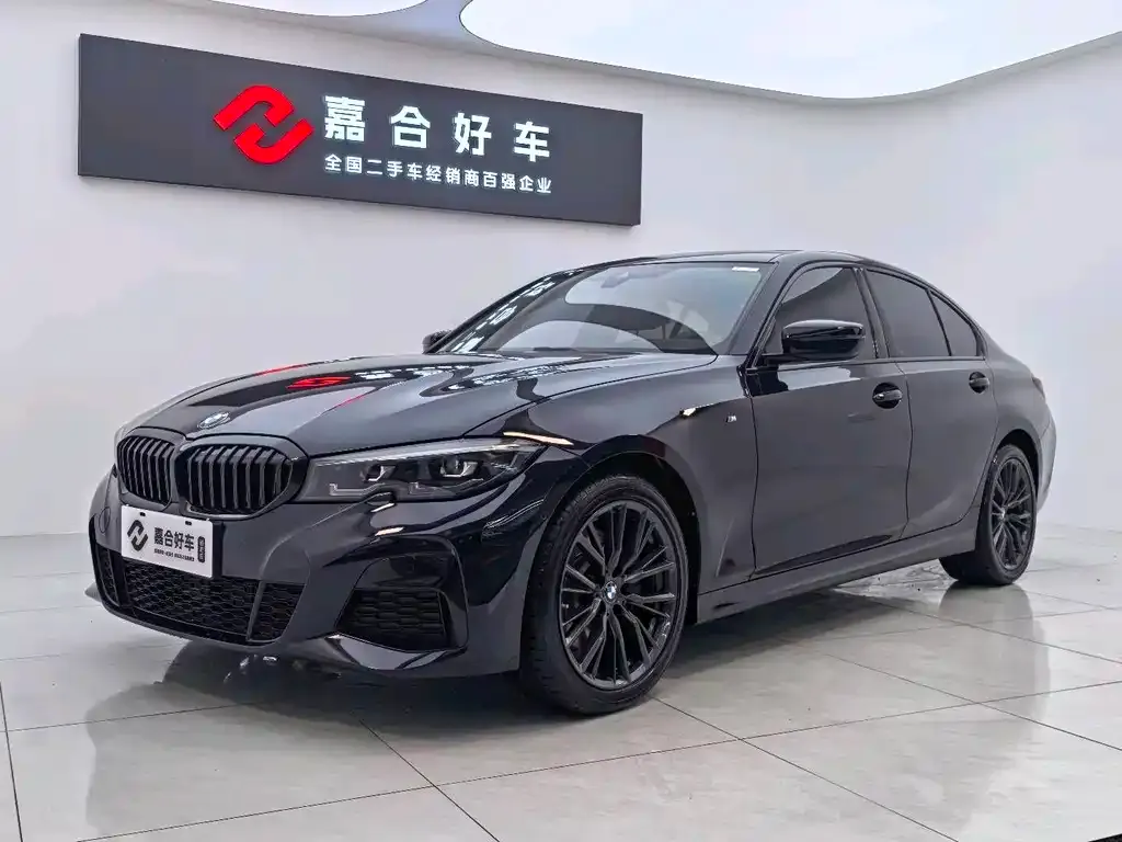 BMW 3 Series 2022 из CN, фото 1