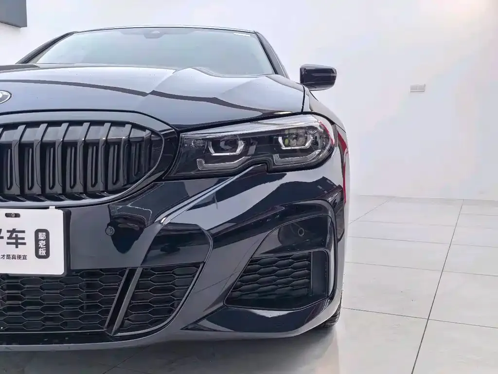 BMW 3 Series 2022 из CN, фото 8