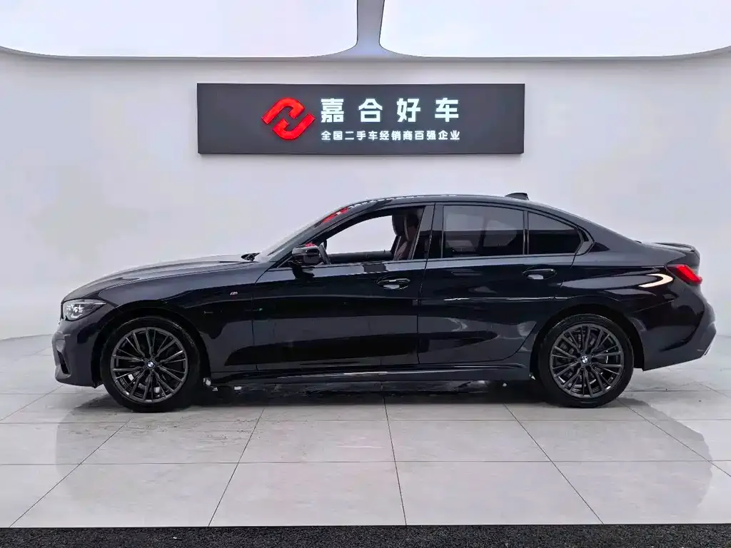 BMW 3 Series 2022 из CN, фото 2