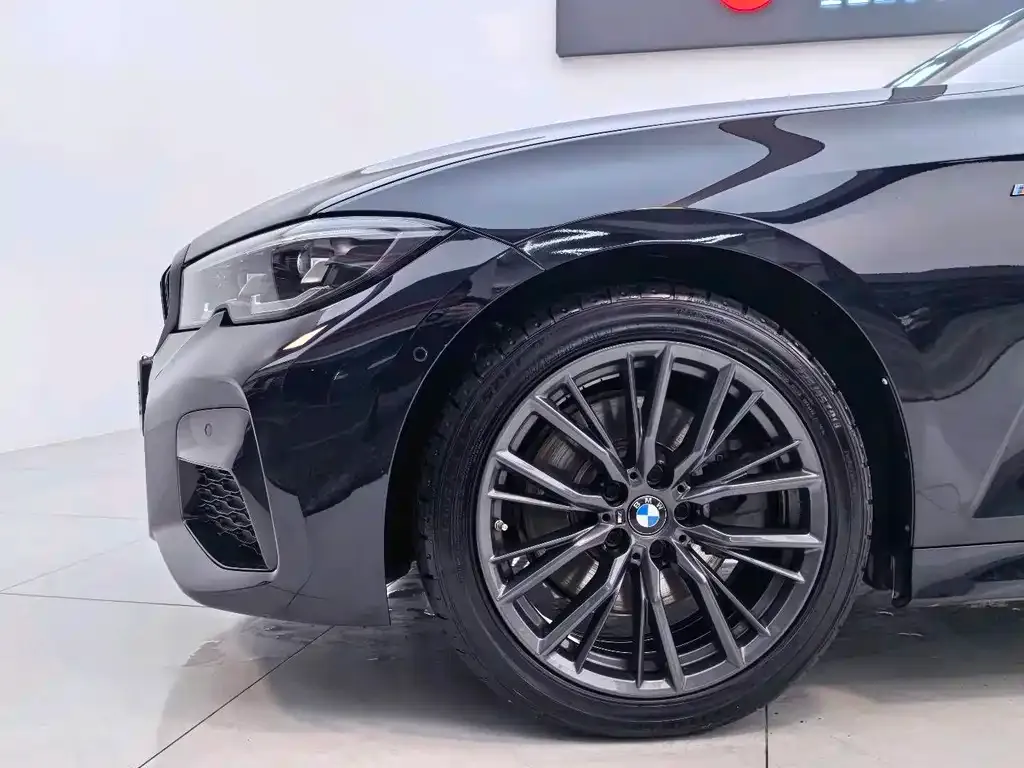 BMW 3 Series 2022 из CN, фото 6