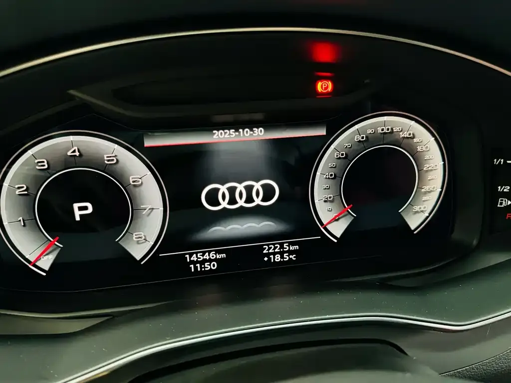 Audi A7L 2024 из CN, фото 2