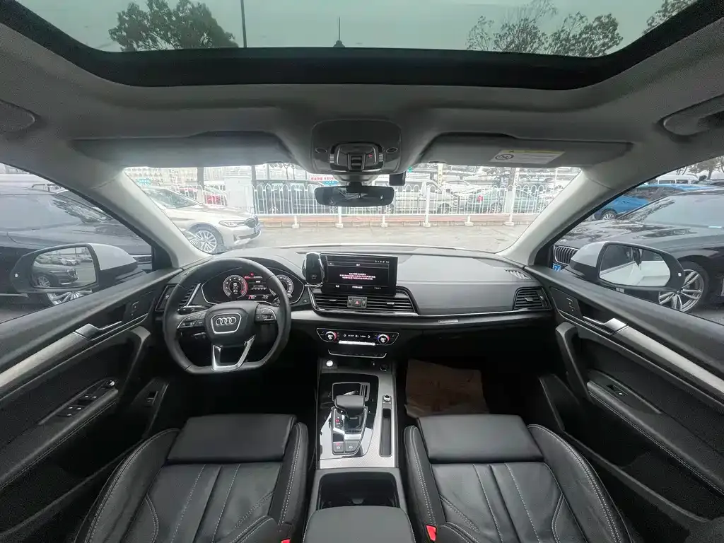 Audi Q5L 2022 из CN, фото 8