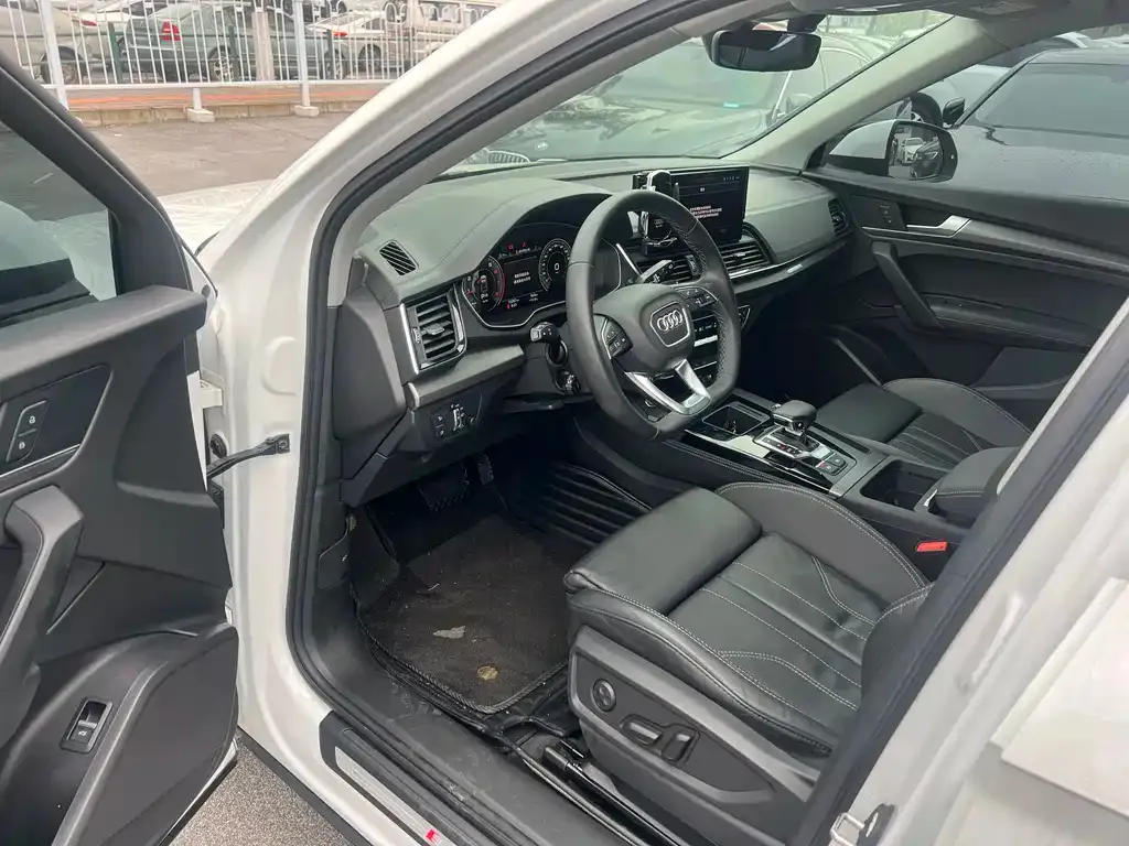 Audi Q5L 2022 из CN, фото 5