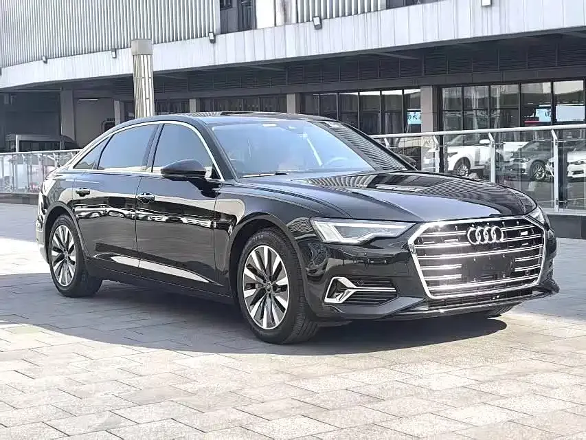 Audi A6L 2023 из CN, фото 6