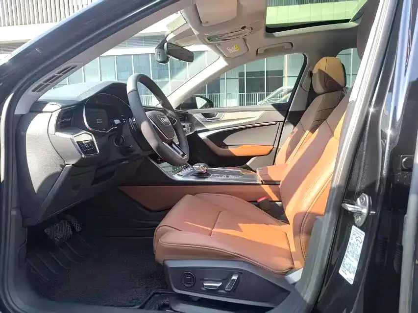 Audi A6L 2023 из CN, фото 8