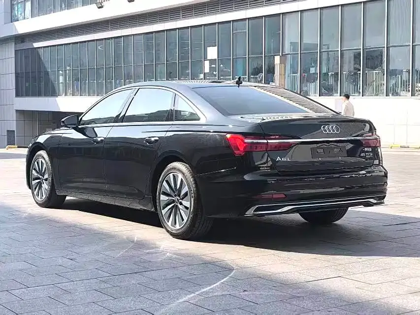 Audi A6L 2023 из CN, фото 5