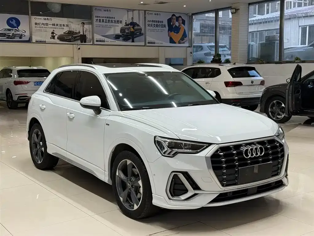 Audi Q3 2022 из CN, фото 10