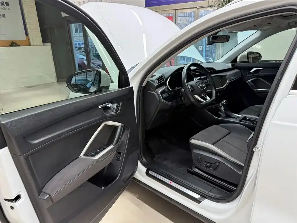 Audi Q3 2022 из CN, фото 2