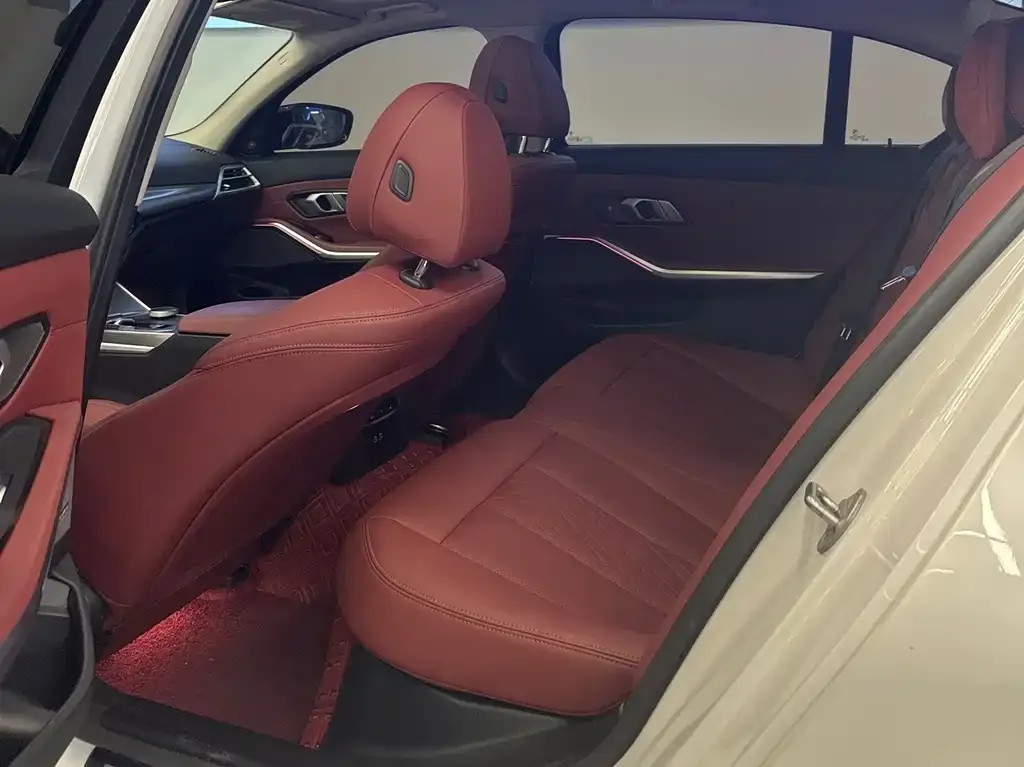 BMW 3 Series 2024 из CN, фото 6