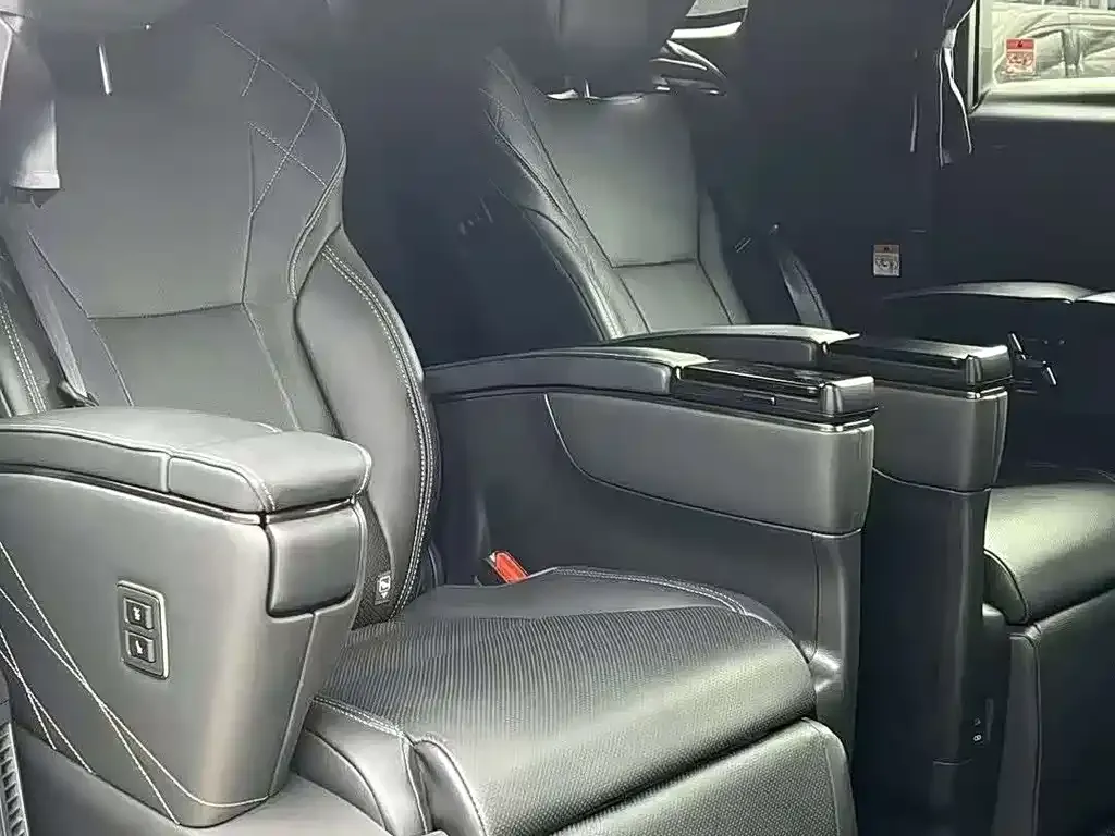 Toyota Alphard 2026 из CN, фото 3