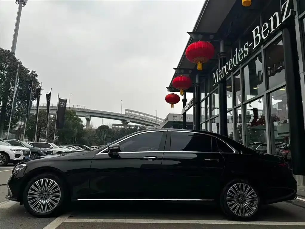 Mercedes-Benz E-Class 2023 из CN, фото 3