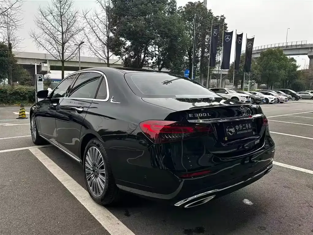 Mercedes-Benz E-Class 2023 из CN, фото 8