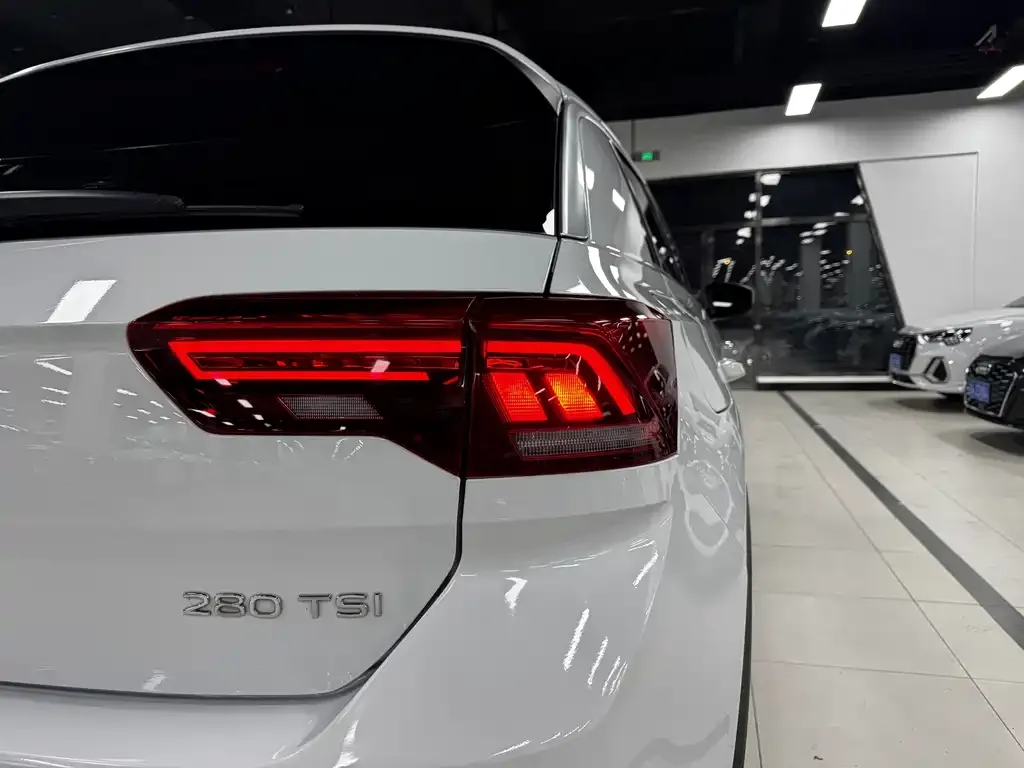 Volkswagen T-Roc 2022 из CN, фото 4