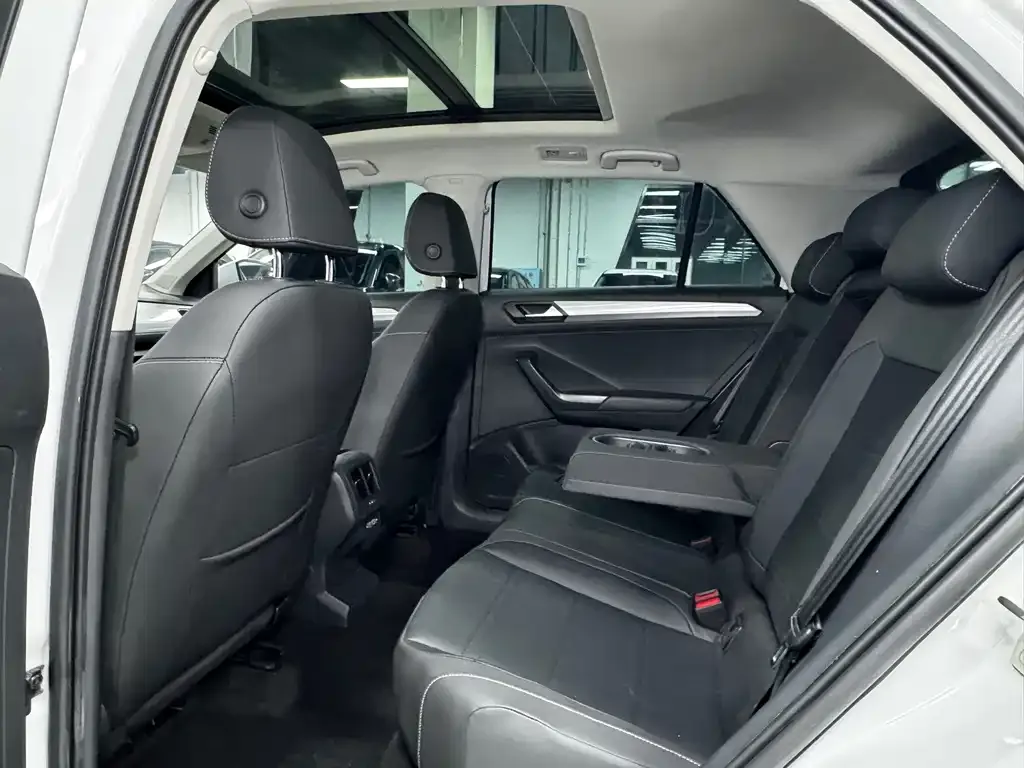 Volkswagen T-Roc 2022 из CN, фото 6