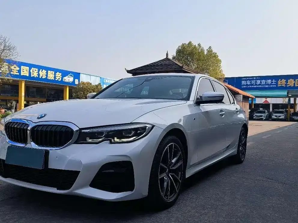 BMW 3 Series 2022 из CN, фото 1