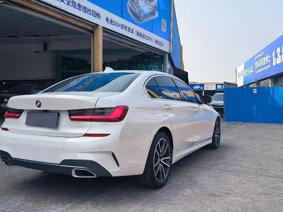 BMW 3 Series 2022 из CN, фото 8