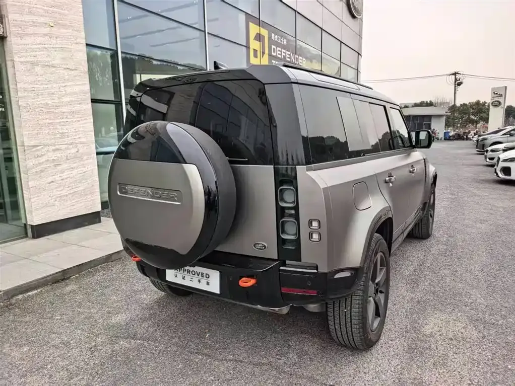 Land Rover Defender — фото 3