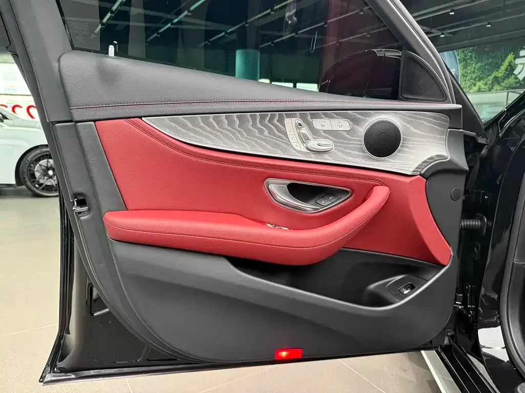 Mercedes-Benz E-Class 2021 из CN, фото 9