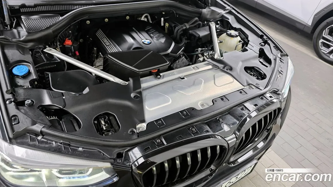 BMW X4 2021 из KR, фото 8