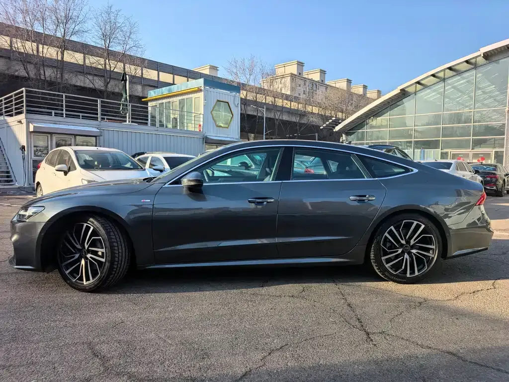 Audi A7 2024 из CN, фото 7