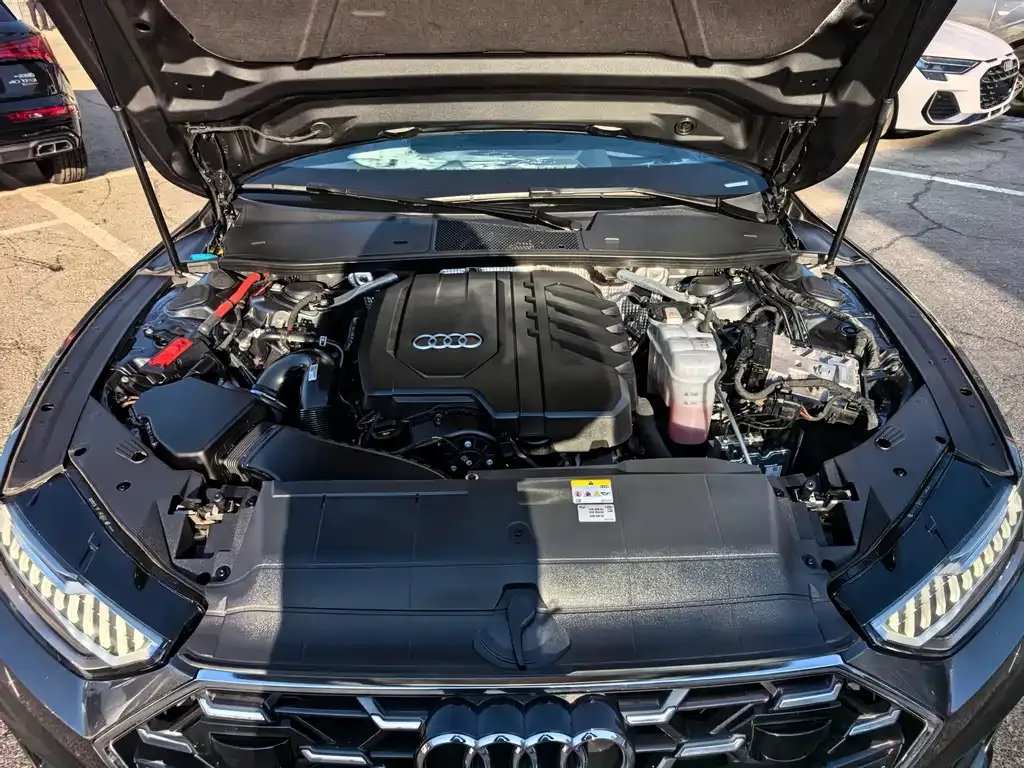 Audi A7 2024 из CN, фото 5