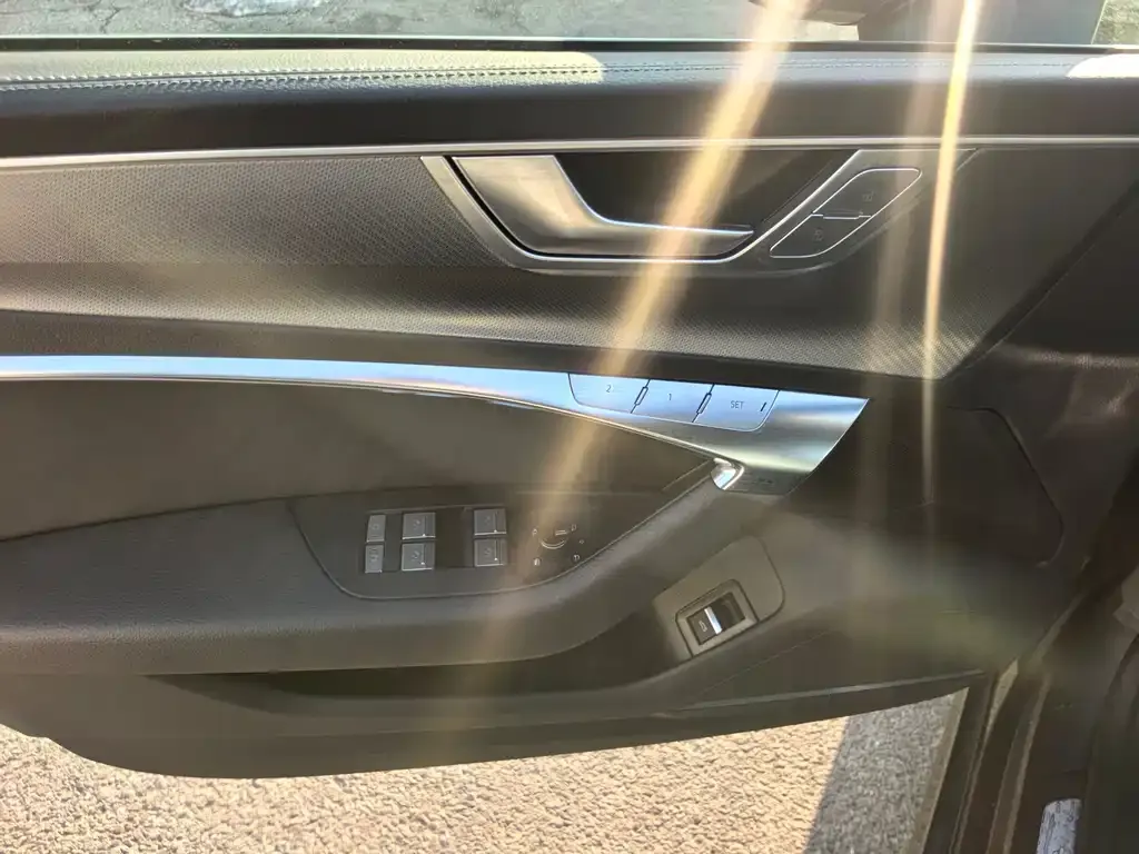 Audi A7 2024 из CN, фото 10