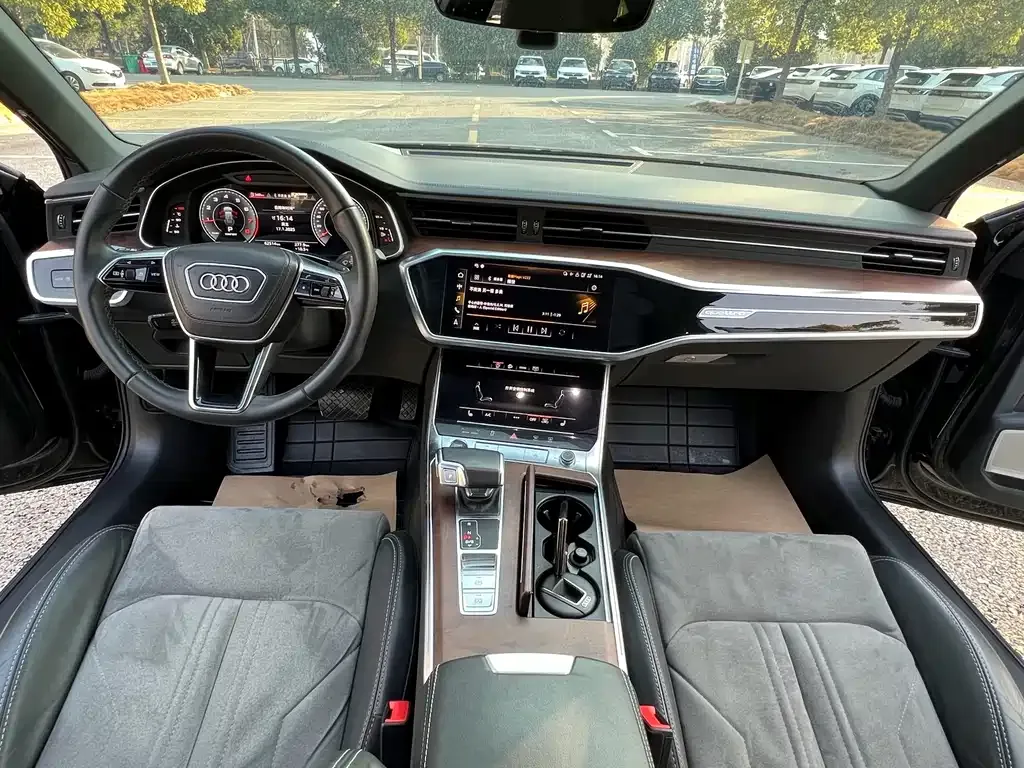 Audi A6L 2022 из CN, фото 3