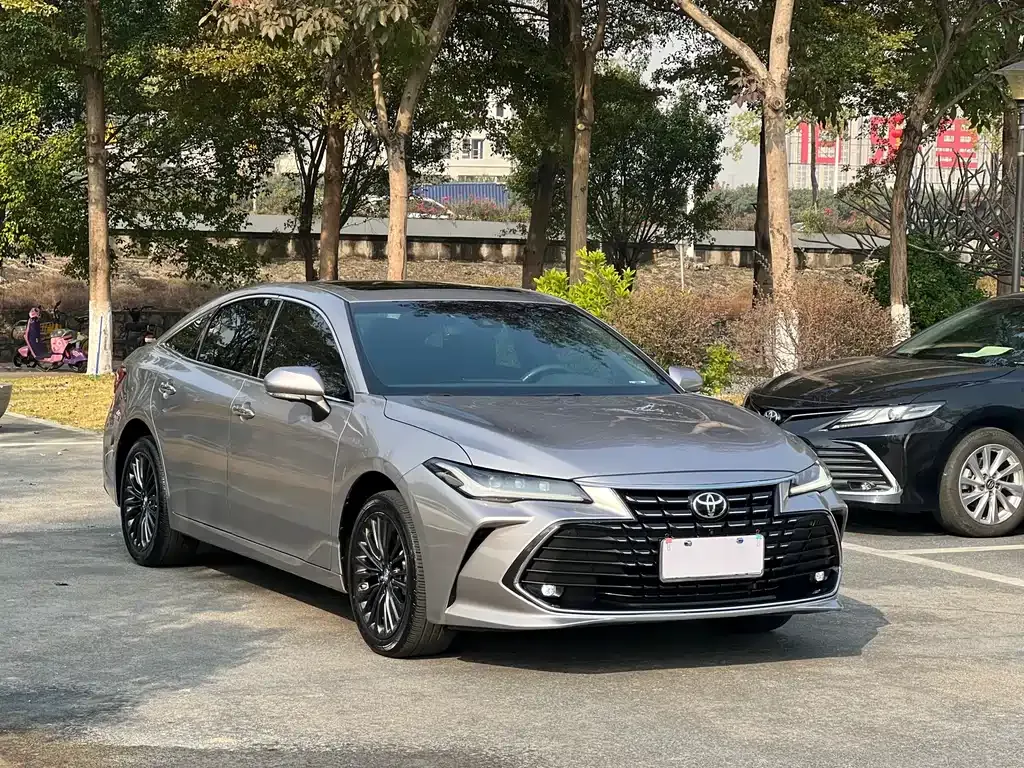 Toyota Avalon 2023 из CN, фото 5