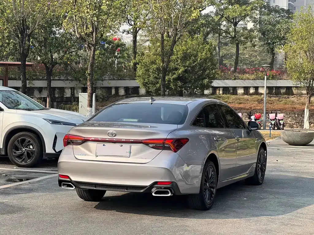 Toyota Avalon 2023 из CN, фото 7