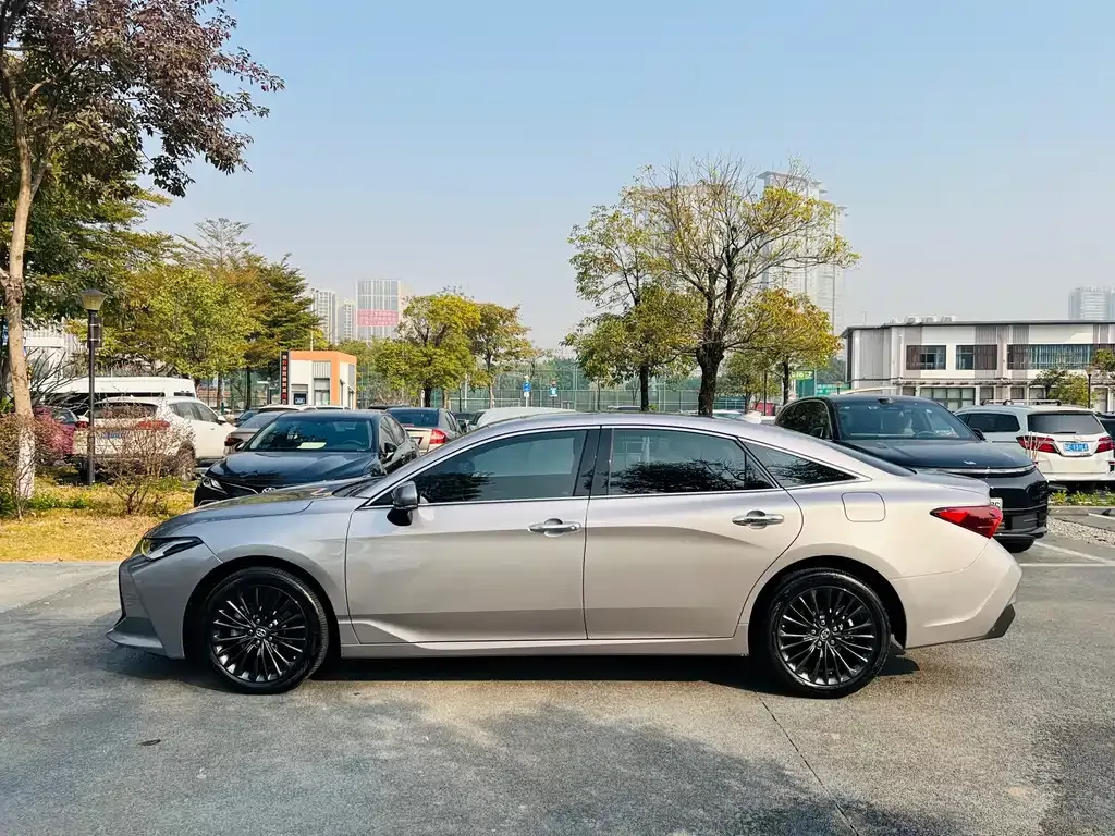 Toyota Avalon 2023 из CN, фото 8