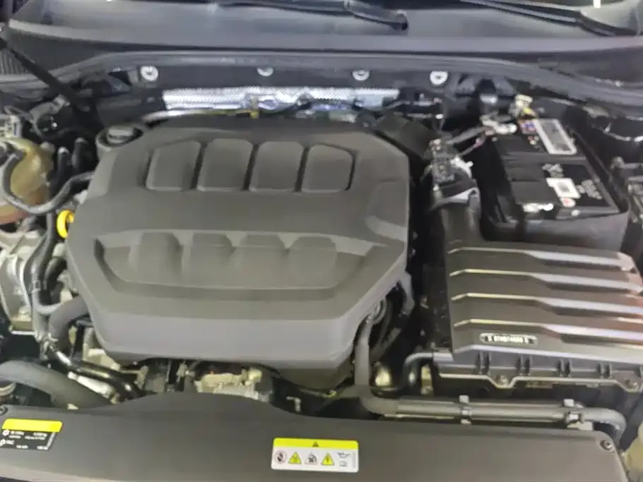 Volkswagen Magotan 2023 из CN, фото 8