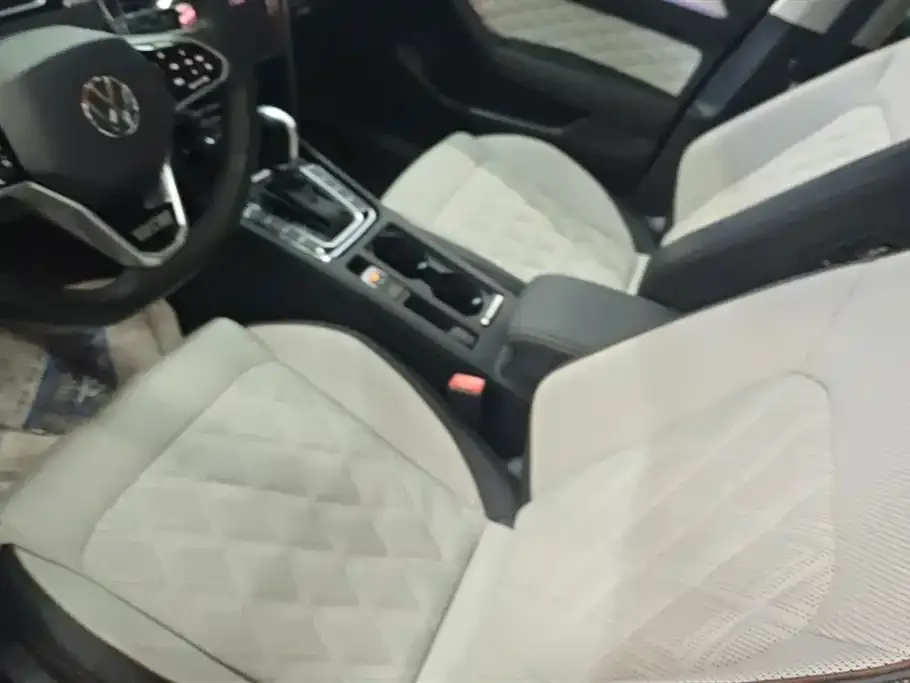 Volkswagen Magotan 2023 из CN, фото 5