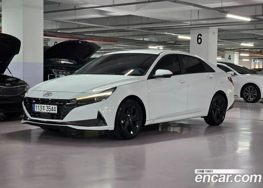 Hyundai AVANTE 2023 из KR, фото 1