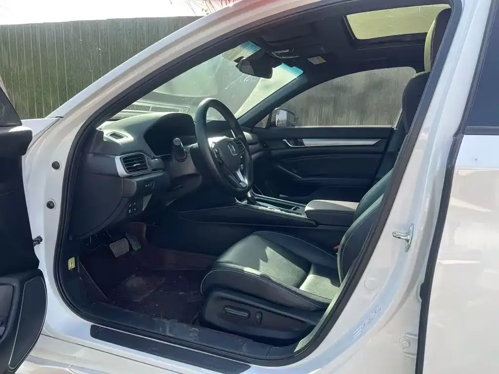 Honda Inspire 2023 из CN, фото 6