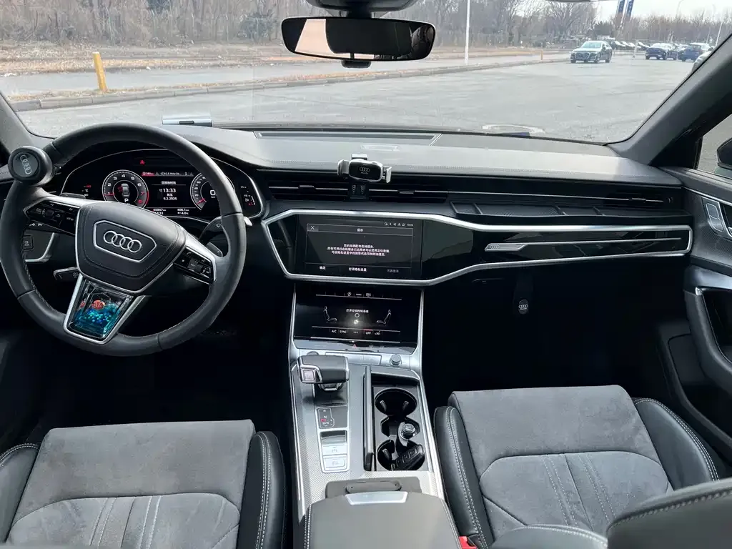 Audi A6L 2023 из CN, фото 4