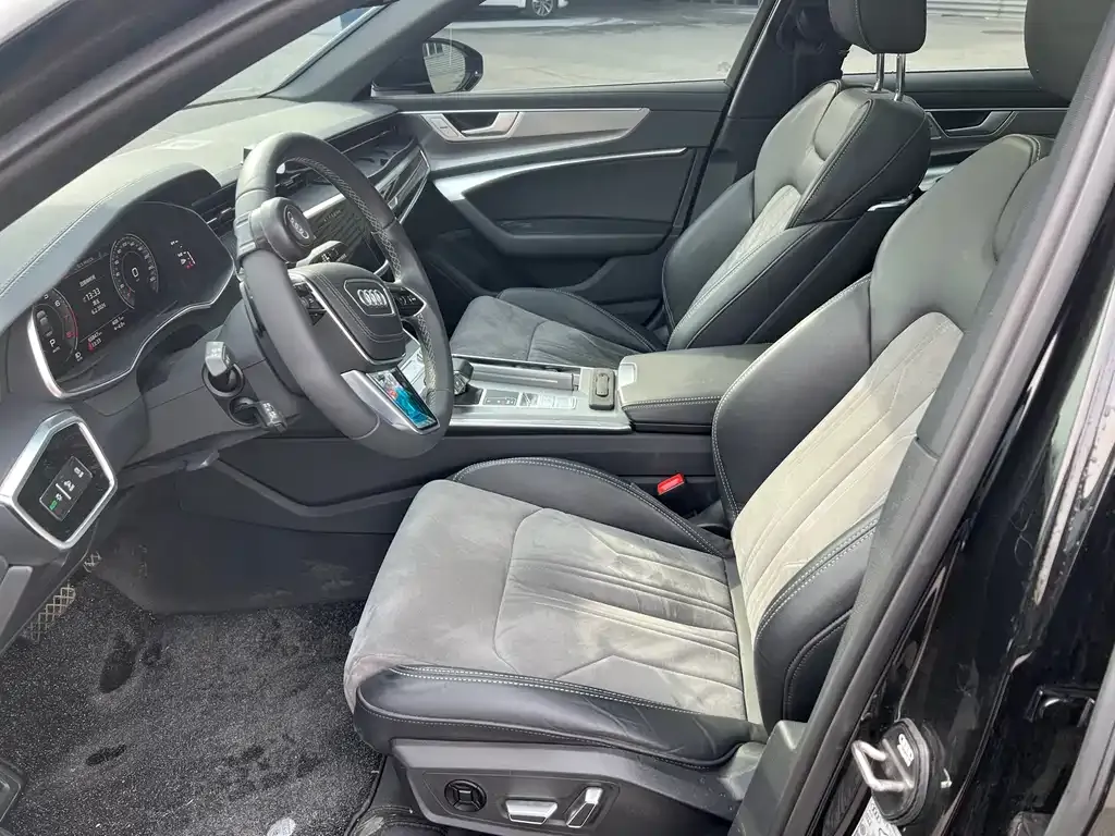 Audi A6L 2023 из CN, фото 2