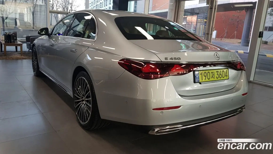 Mercedes-Benz E-Class 2024 из KR, фото 9