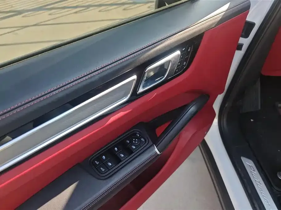 Porsche Cayenne 2023 из CN, фото 7